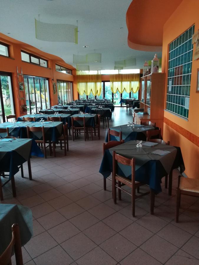 Ancarano  Hotel Tramonto المظهر الخارجي الصورة